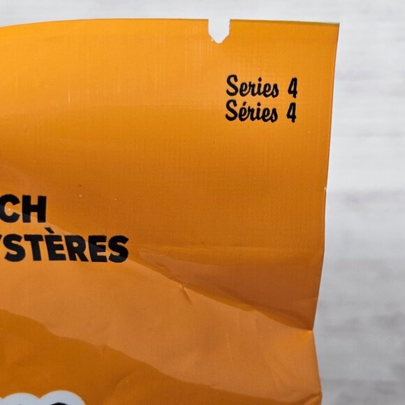 NEW! DISNEY MUNCHLINGS NEW SEALED BAG Series 4- 5 pins per bag - Picture 2 of 4